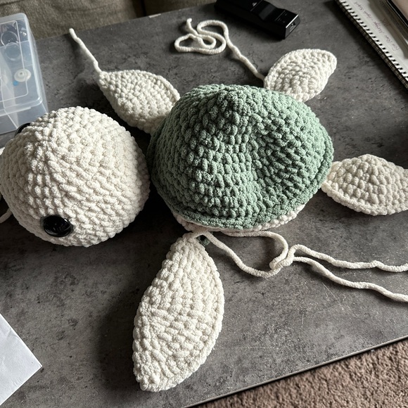 Large Turtle Plushie - Picture 5 of 6